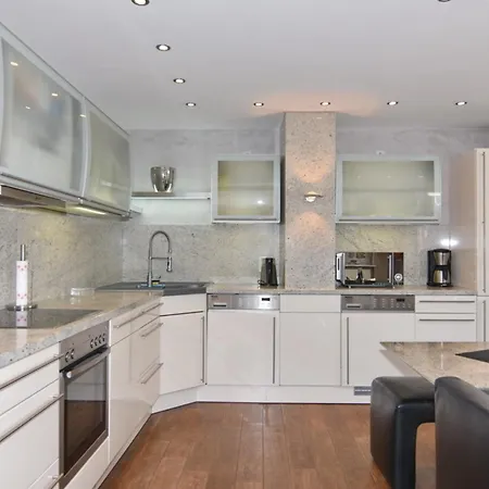 Appartement Elisabethstrasse 18, Whg 1 *