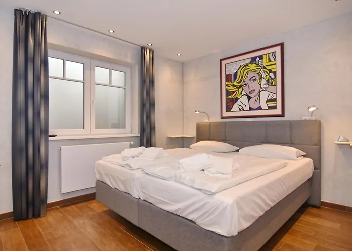 Elisabethstrasse 18, Whg 1 Appartement *