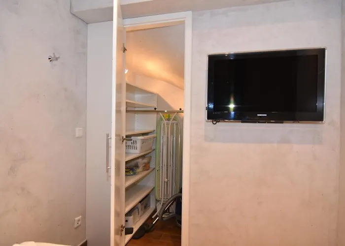 Elisabethstrasse 18, Whg 1 Appartement